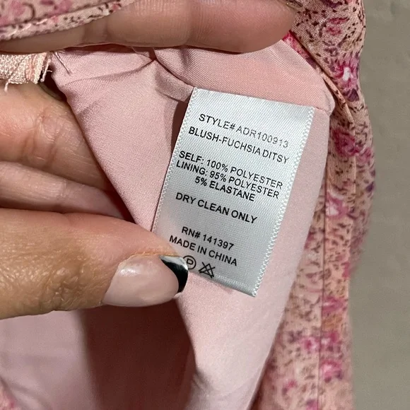 ASTR The Label | Floral Ditsy Blush Milkmaid Midi Dress Small - Picture 4 of 6